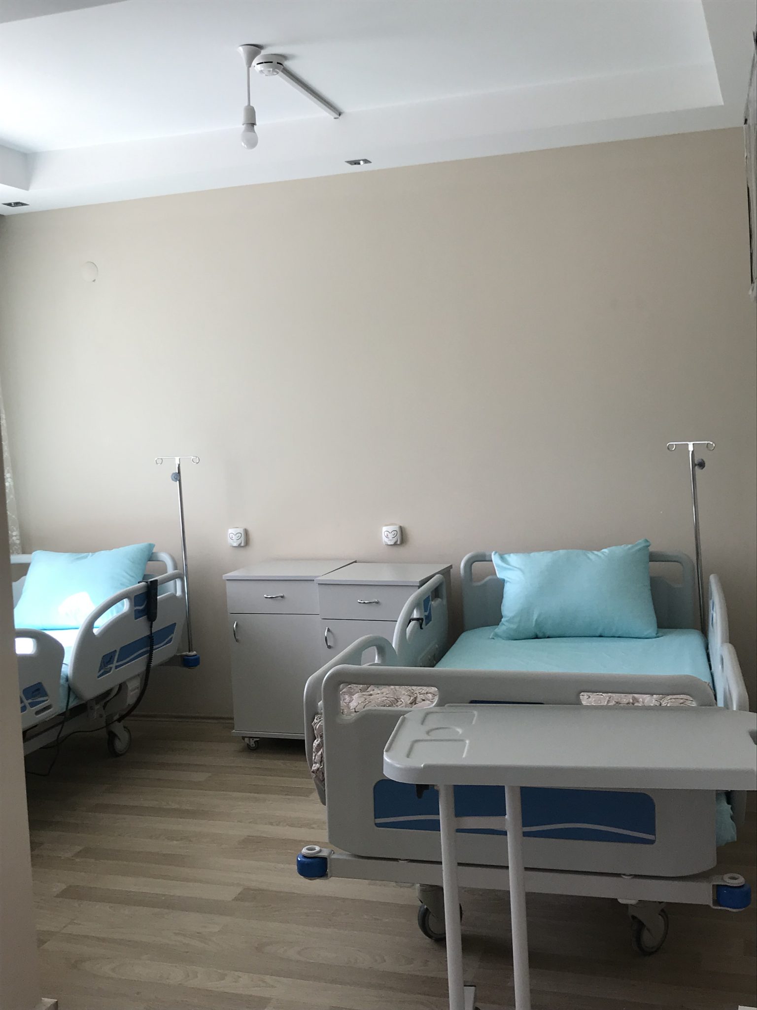 Platin İzmir Bayraklı Huzurevi ve Yaşlı Bakım Merkezi