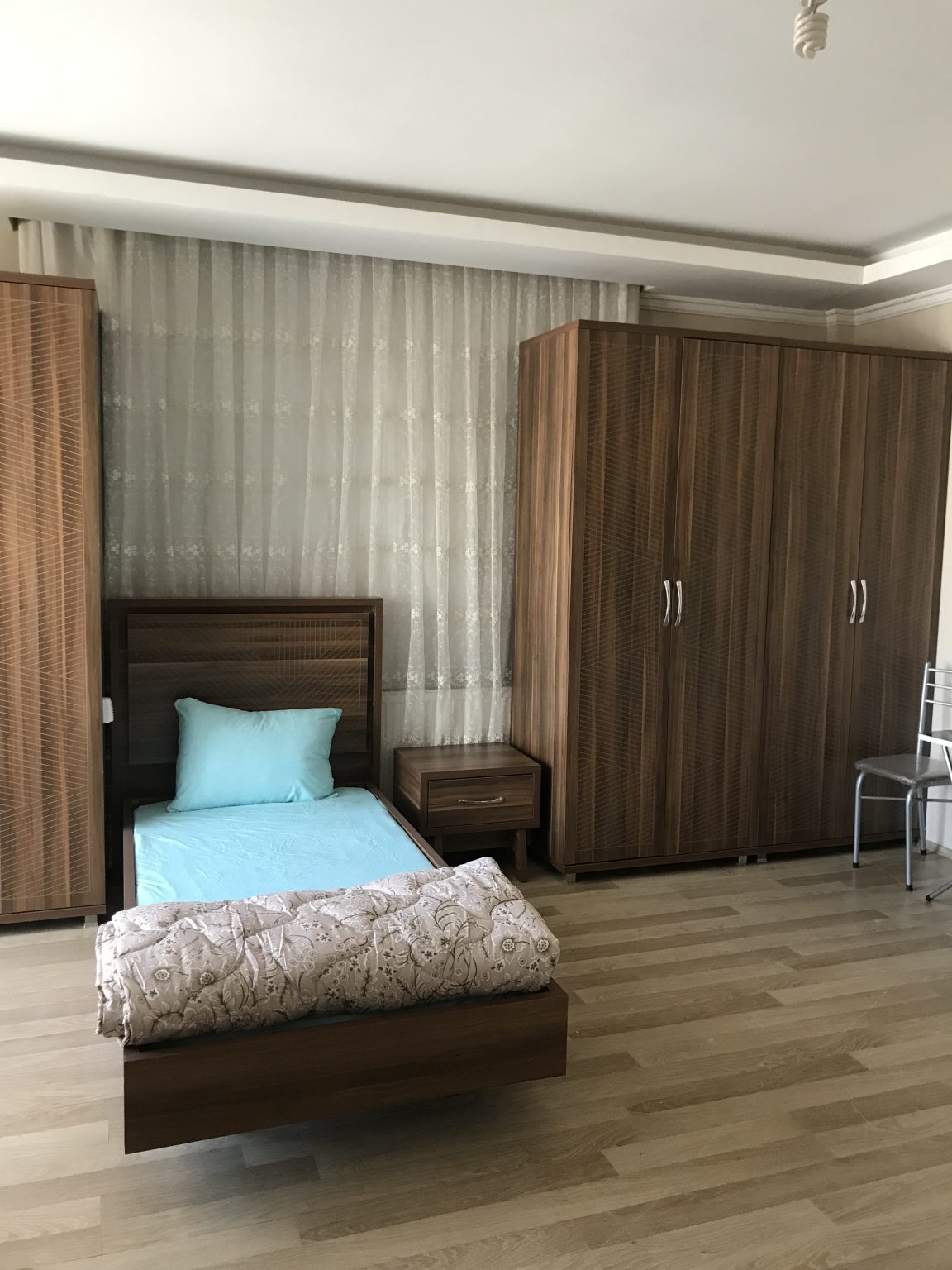 Platin İzmir Bayraklı Huzurevi ve Yaşlı Bakım Merkezi